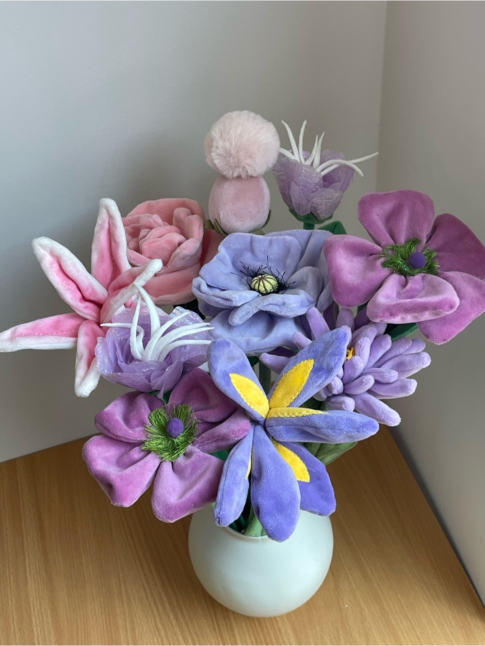 CJ Hendry plush flowers bouquet of 10 limited release blooms